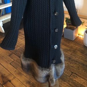 Oscar de la Renta sweater with fur